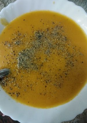 A picture of Nutritious vegetable soup.