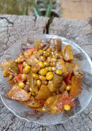 દાણા રીંગણ નુ શાક (Dana Ringan Shak Recipe In Gujarati) રેસીપી મુખ્ય ફોટો