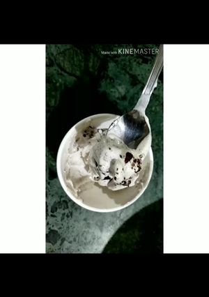 A picture of Oreo icecream.