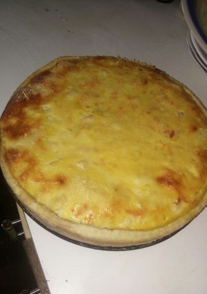 Una foto de Quiche de pollo y verduras