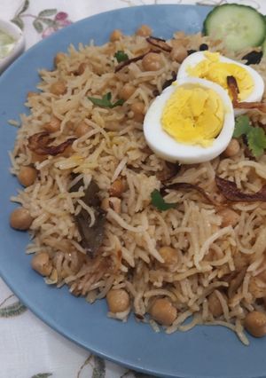 A picture of Chana pulao.