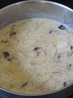 A picture of Semiya Payasam (Vermicelli Pudding).