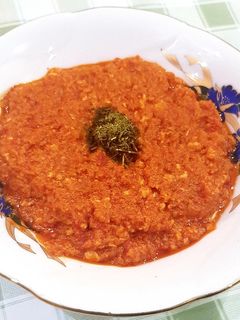 عکسی از دستور املت گوجه فرنگی و پیاز داغ