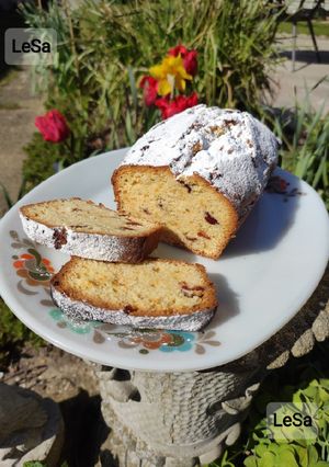 A picture of Flavoursome Mandarin Loaf Cake 🍊🍊🍊🍊🍊🍊🍊.
