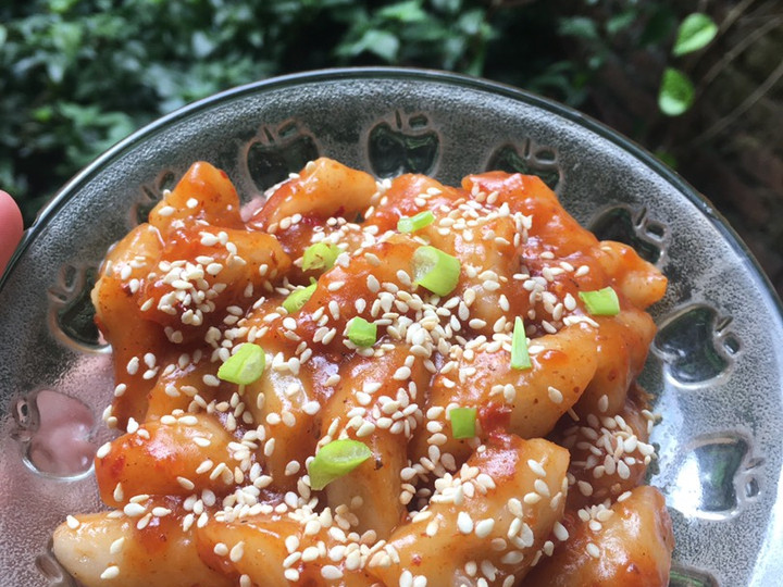 Langkah Mudah untuk Menyiapkan Tteokbokki homemade (no gochujang), Enak Banget