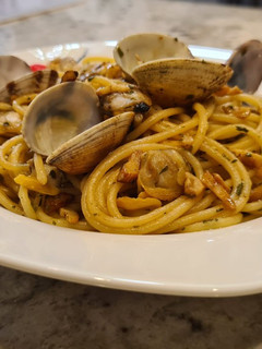 Una foto de Espaguetis a la vongole