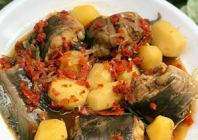 Catfish peppersoup with pototoes