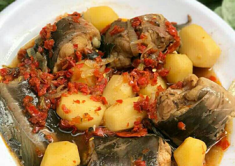 How to Prepare Quick Catfish peppersoup with pototoes