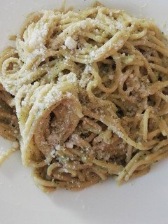 Una foto de Spaghetti con salsa cremosa de puerro y calabacín