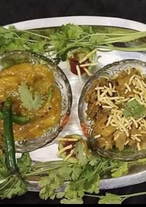 आम की खट्टी मीठी चटनी (Aam ki khatti meethi chutney recipe in hindi) रेसिपी मुख्य फोटो