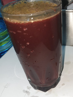 A picture of Healthy detox juice#4weekchallenge #idd challenge.