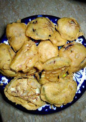 A picture of Baingan Ky Pakoray.