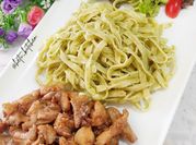 Gambar pasta pesto cream