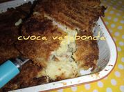 Una foto di patate uova salame