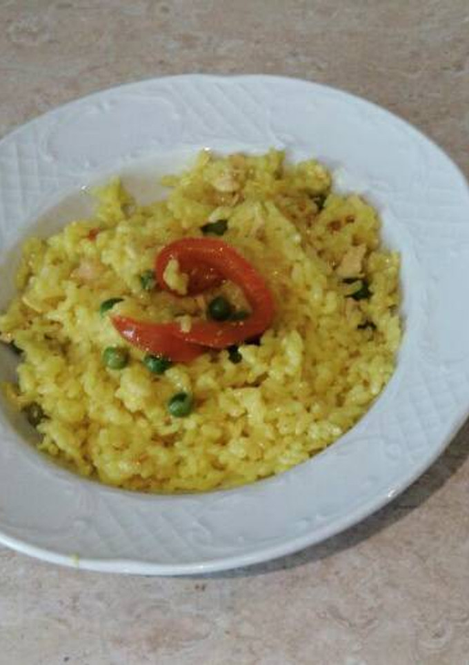 Una foto de Paella de pollo casera