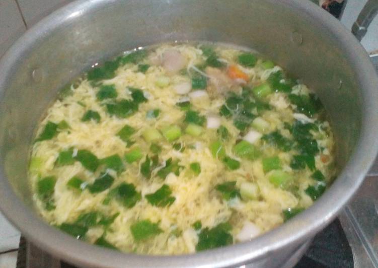 Recipe: Delicious Sop jagung spesial (ayam, telur, makaroni)