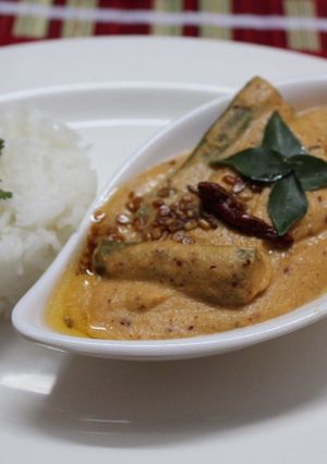 A picture of Drumstick With Coconut Gravy Curry.