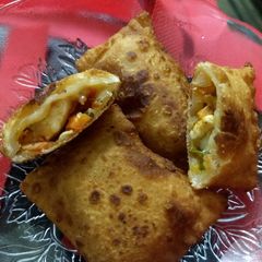 A picture of Paneer pizza packet.