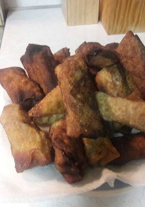 A picture of Super easy egg rolls.