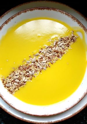 Una foto de Puré de verduras y semillas ecológicas