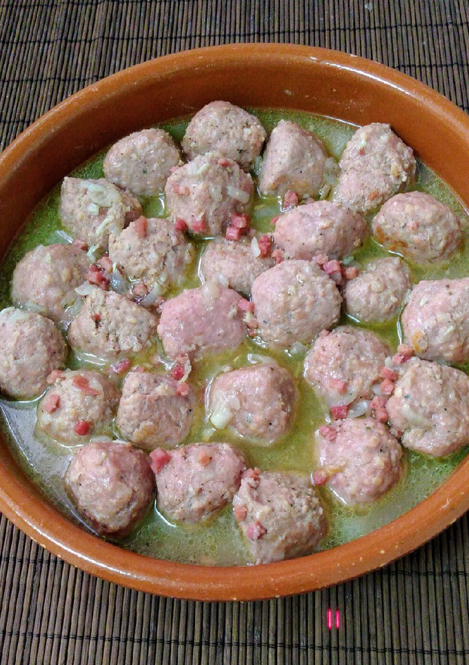 Una foto de Albóndigas al coñac