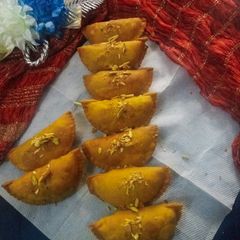 Mava wheat flour gujiya A picture of Mava wheat flour gujiya.