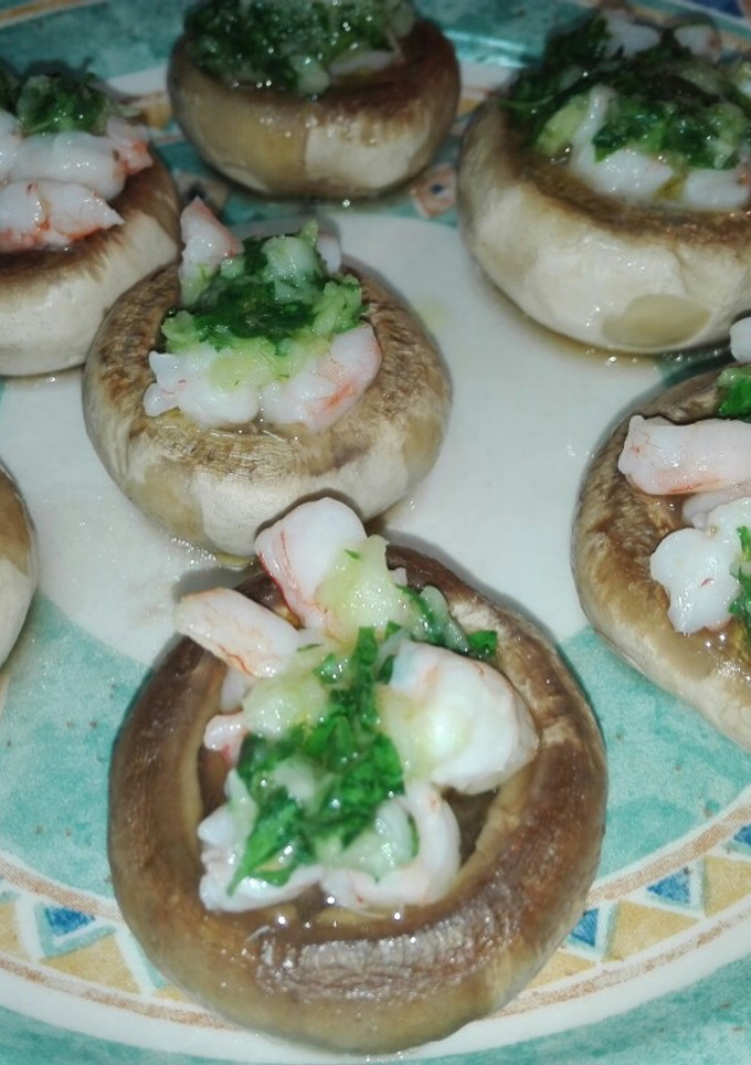 Una foto de Champiñones rellenos de gambas