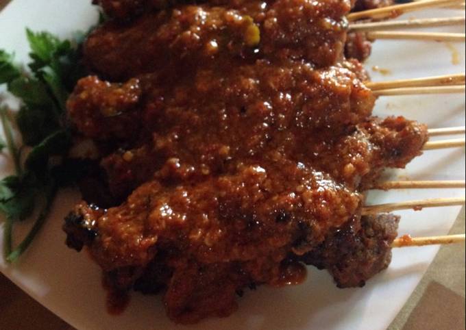 Cara Bikin Sate Daging Bumbu Pedas Wajib Dicoba