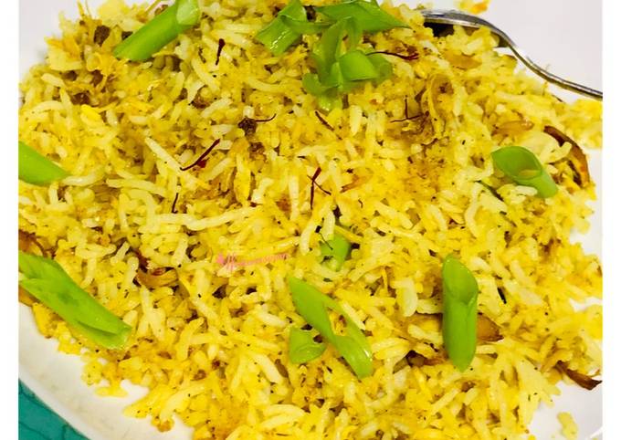 Schezwan chicken fried rice Recipe by DROOLSOME MORSEL BY AFREEN WASEEM ...