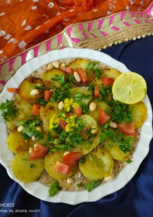 શક્કરીયા ચાટ (Shakkariya Chaat Recipe In Gujarati) રેસીપી મુખ્ય ફોટો