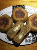 Pancitos integrales rellenos de queso en sartén