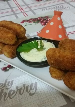 صورة لوصفة كروكات البطاطا مع صلصة الثومية 😍