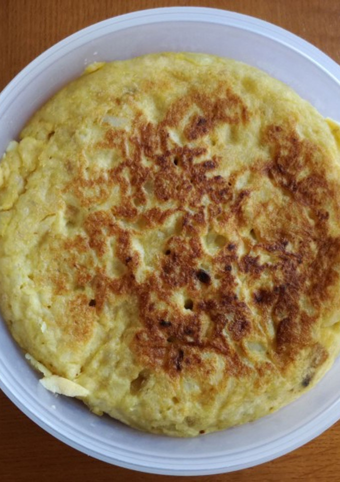 Una foto de Tortilla de patatas estilo Charo