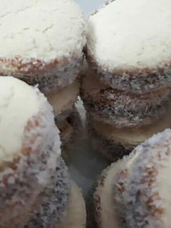 Una foto de Alfajor de almidón de mandioca