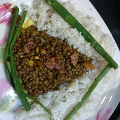 A picture of Masoor daal.