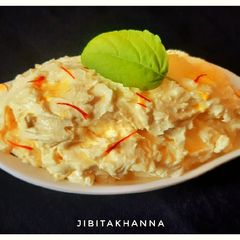 A picture of Kesar Mishri Srikhand.