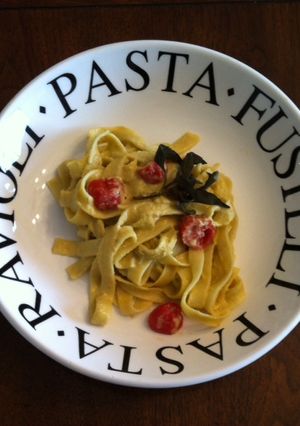Una foto de Pasta con pesto de almendras a la siciliana