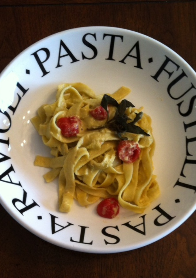 Una foto de Pasta con pesto de almendras a la siciliana