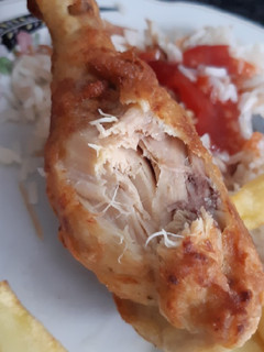 Una foto de POLLO FRITO tipo a la broster