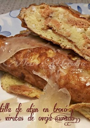 Foto principal de Tortilla de atún en troncos y virutas de oveja curado
