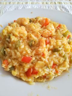 Una foto de Arroz con gambas