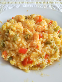 Una foto de Arroz con gambas