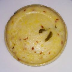 A picture of Ven pongal.