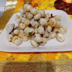 A picture of Makhana Coconut Paag.