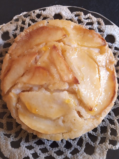 Una foto de Tarta de manzana invertida con aceite