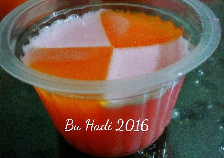 Puding Susu Mangga Stroberi,,,,
