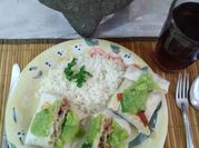 Una foto de wrap de carne molida