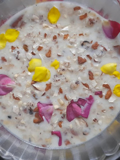 मखाने की खीर (Makhane ki kheer recipe in Hindi) रेसिपी मुख्य फोटो