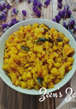 A picture of Aloo Palya/Karnataka Style Potato Stir Fry.
