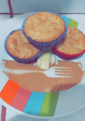 Una foto de Muffins de manzana y canela